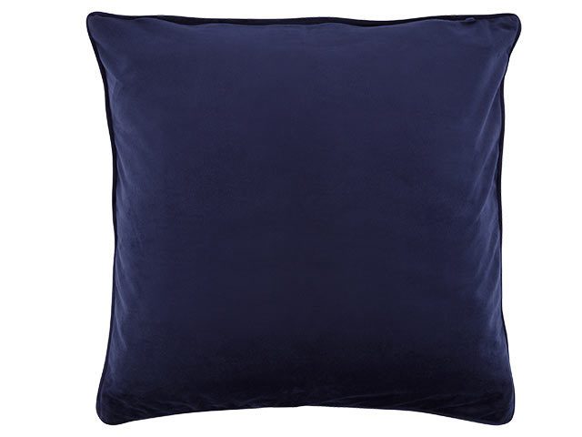 budget friendly tablescape navy velvet cushion on white background