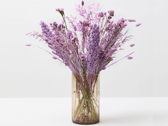 dried lilac bouquet