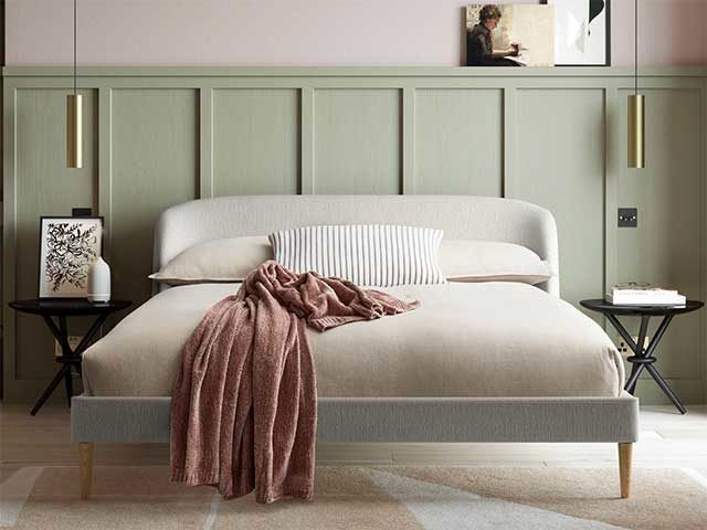 Feather & Black Cambourne bed