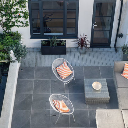 outdoor living space, courtyard