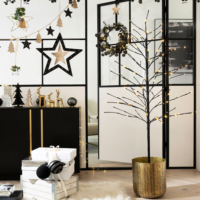 Good Homes x Ideal Home Show Christmas 2022 roomsets in association with Next Home