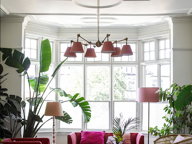 A panelled or coffered ceiling gives an elegant look