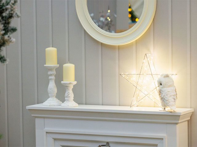 arctic shimmer mantel