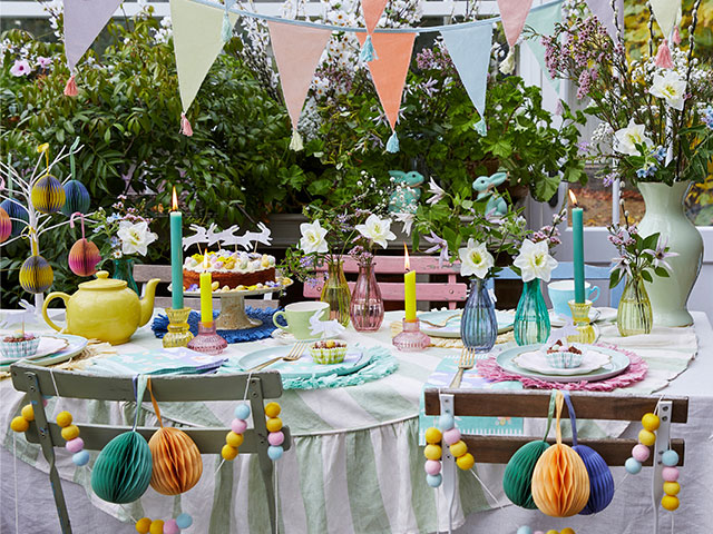 Add a pop of colour to your tablescapes this spring