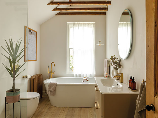 Bathroom makeover: One couple waited 10 years to complete their dream transformation
