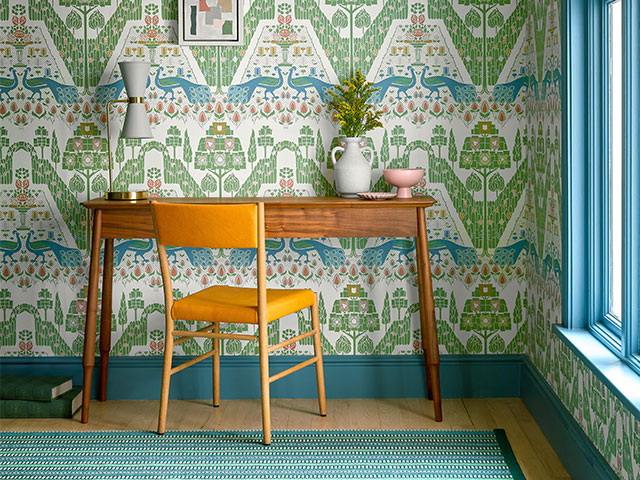 Bring bold patterned wallpaper into the fold