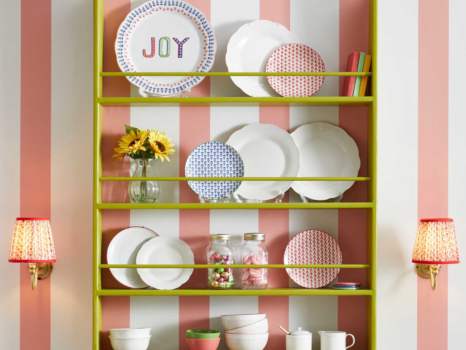 How to decorate your home with plates Goodhomes Magazine Goodhomes