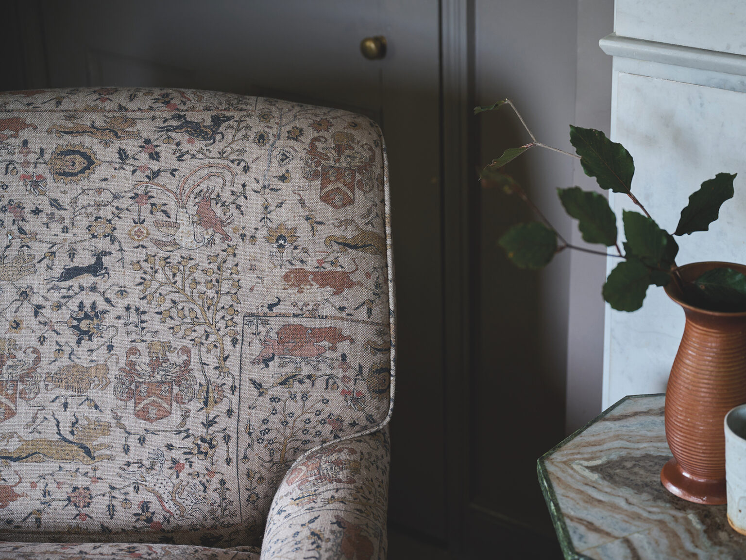 The 8 Hottest Sofa Trends For 2024 Goodhomes Magazine Goodhomes Sofas Stuff Lyndhurst Chair In VA Threads Of India Lahore Dynasty Linen E1707763512924 1536x1152