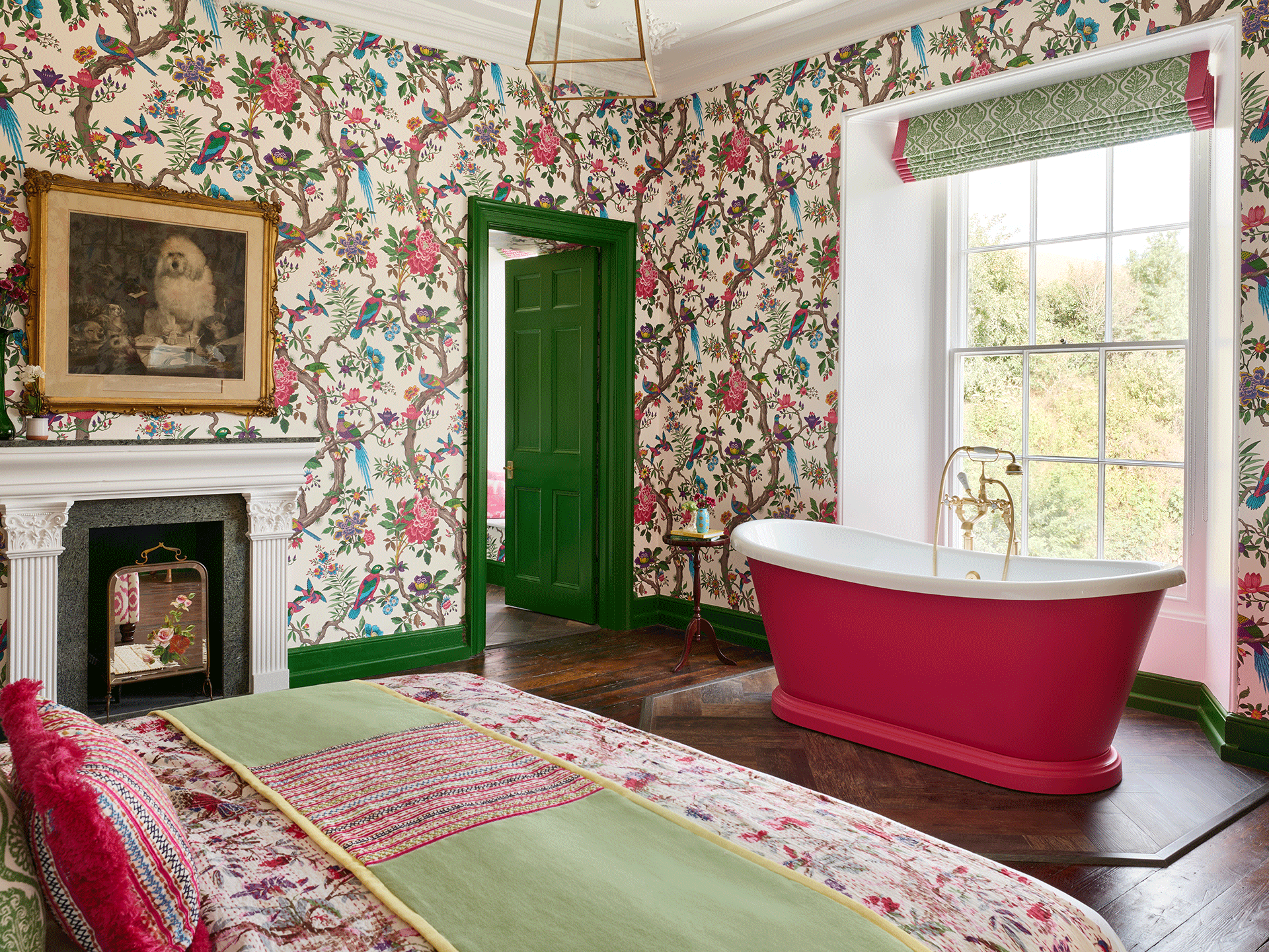 How to put a bath in a bedroom