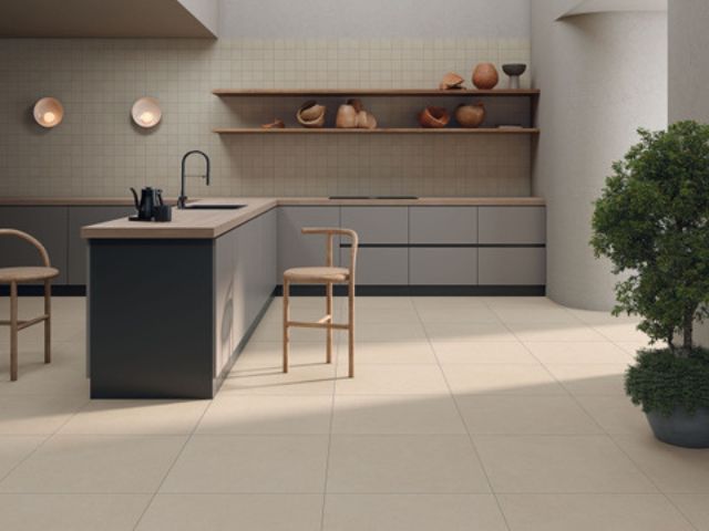 Large tiles in a kitchen