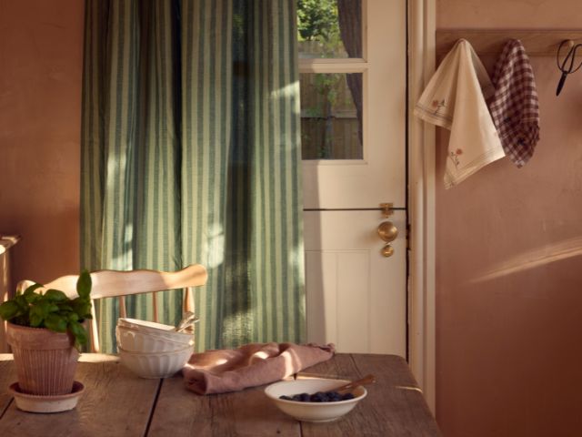 Summer table scape from Piglet in Bed with striped curtain