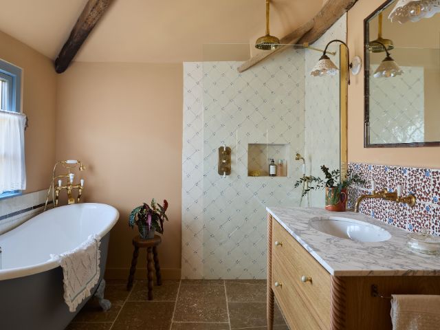 Country style bathroom