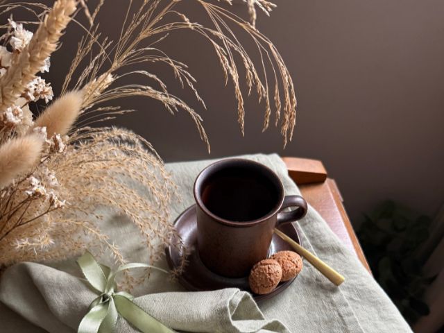 pistachio and brown colour scheme