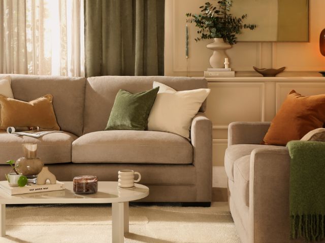autumn colours in a living room
