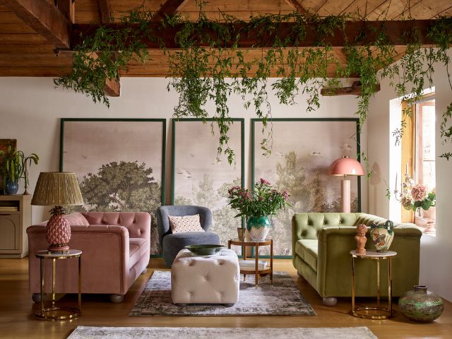 Botanical details in a living room by DFS